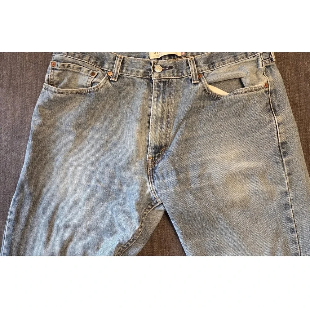 Levi's 505 Straight Fit Jeans Mens 36x34 Light Wash Blue Distressed Denim Mexico